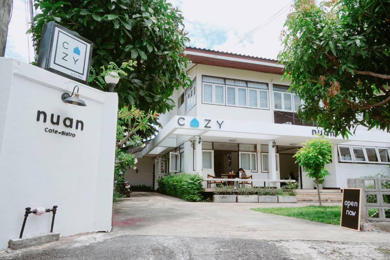 Cozy By Funwahn Bed & Breakfast Chiang Mai Exterior photo
