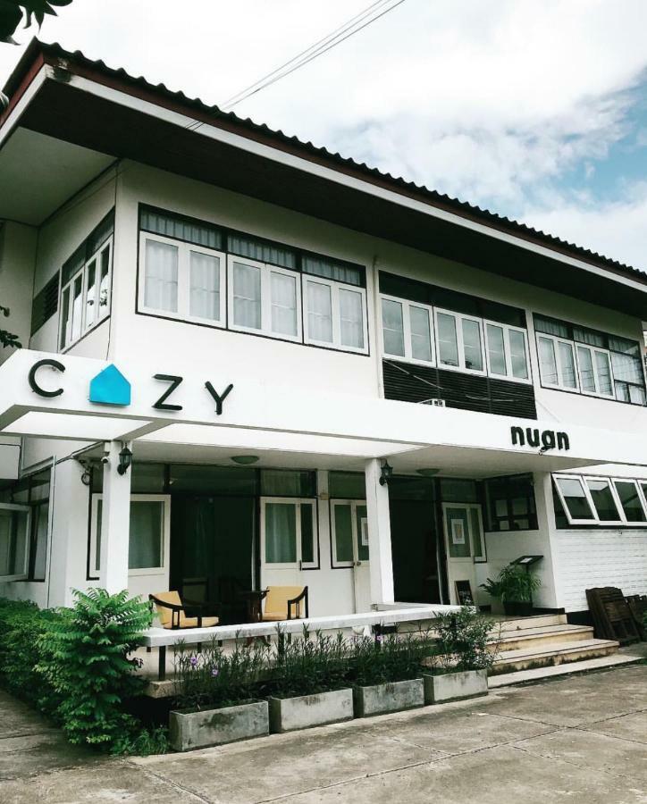 Cozy By Funwahn Bed & Breakfast Chiang Mai Exterior photo
